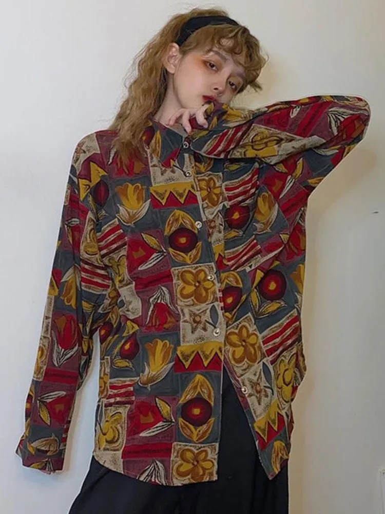 90s Style Blouse With Floral Vintage Pattern